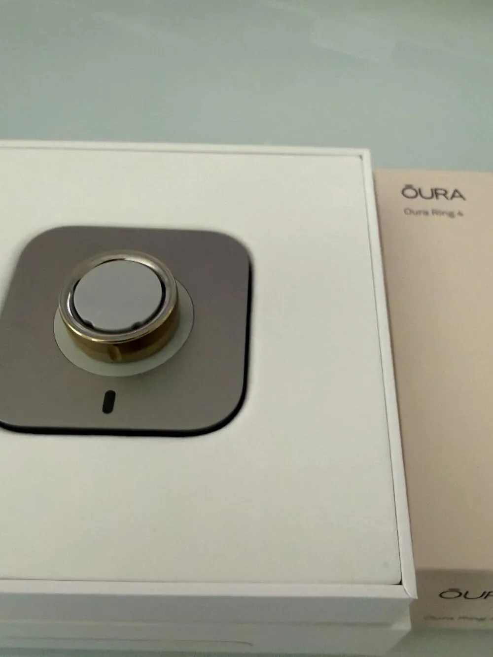 Oura Ring 4 — Size 6 | Ring + Charger & Charging Cable